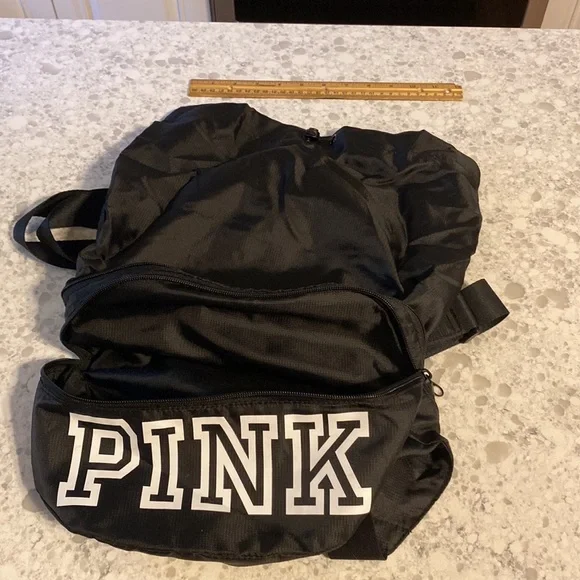 SALE NWOT large convertible PINK Victorias Secret belt bag-converts to back sack - Picture 14 of 16